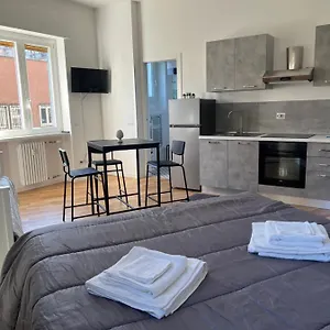 Appartamento Nice And Comfy : Central Area Of, Milano